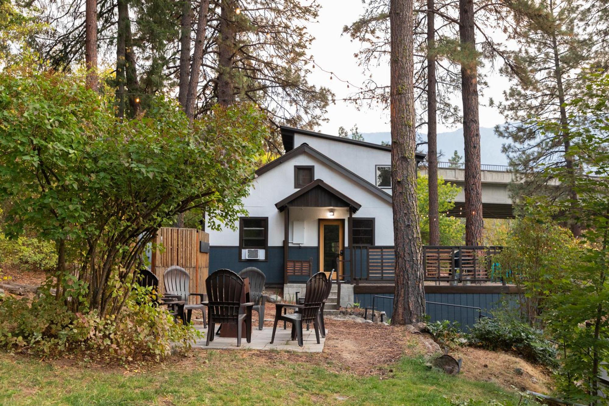 LOGE Leavenworth Riverside Buitenkant foto